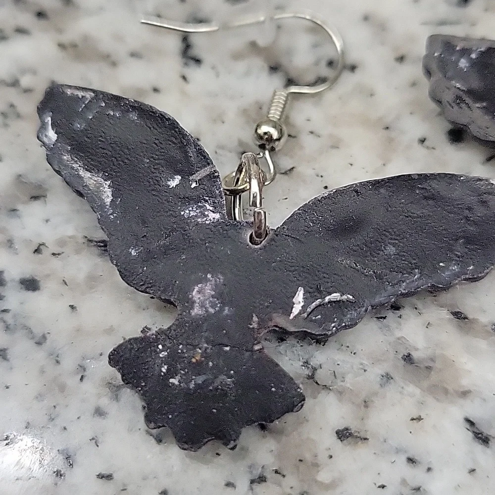 4/$10 black and white owl earrings - Picture 5 of 8